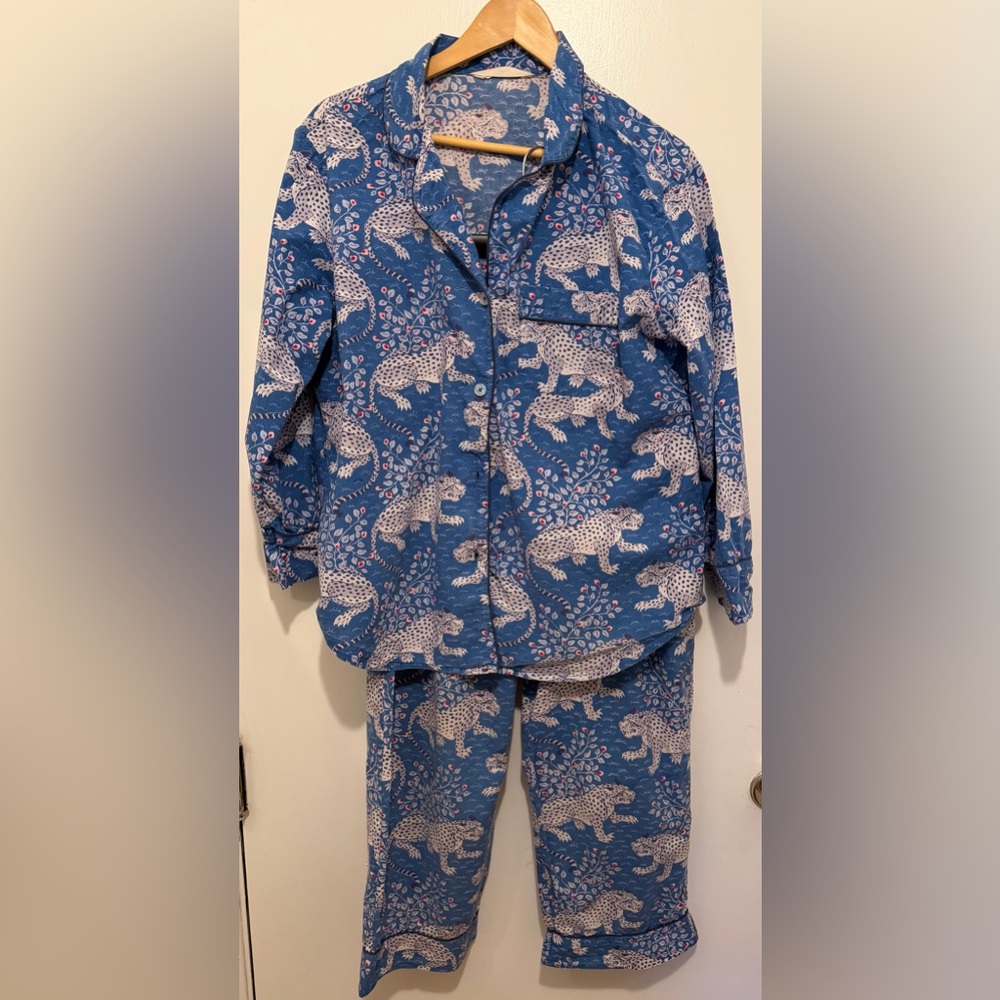 Printfresh Pajama Set in Blue with Leopard Design - size medium - Picture 3 of 6